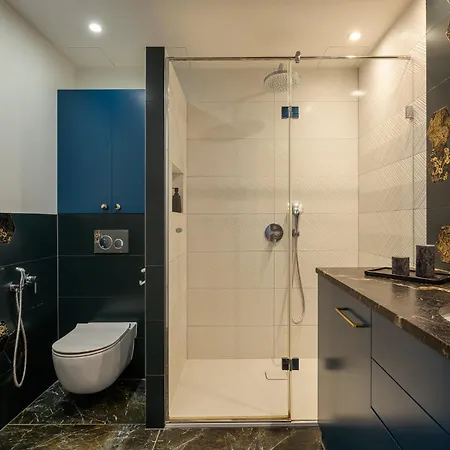 Lägenhet Flatbook - Deo Plaza Premium Riverside Prestige Apartment, Gdańsk