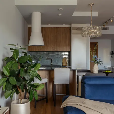 Flatbook - Deo Plaza Premium Riverside Prestige Apartment,