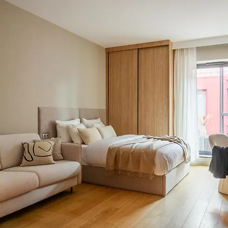 Flatbook - Deo Plaza Premium Riverside Prestige Apartment, Lägenhet