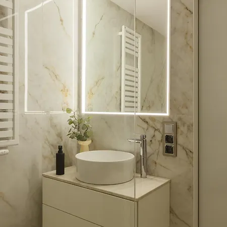Flatbook - Deo Plaza Premium Riverside Prestige Apartment, Lägenhet *